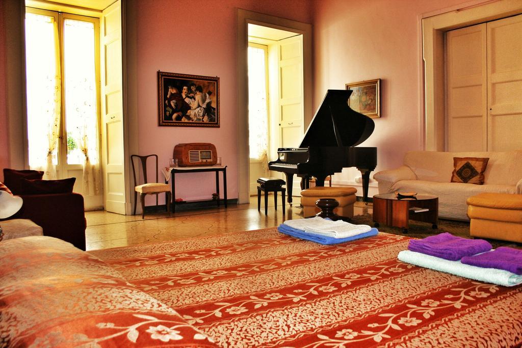 ليتشي Palazzo Belli B&B الغرفة الصورة